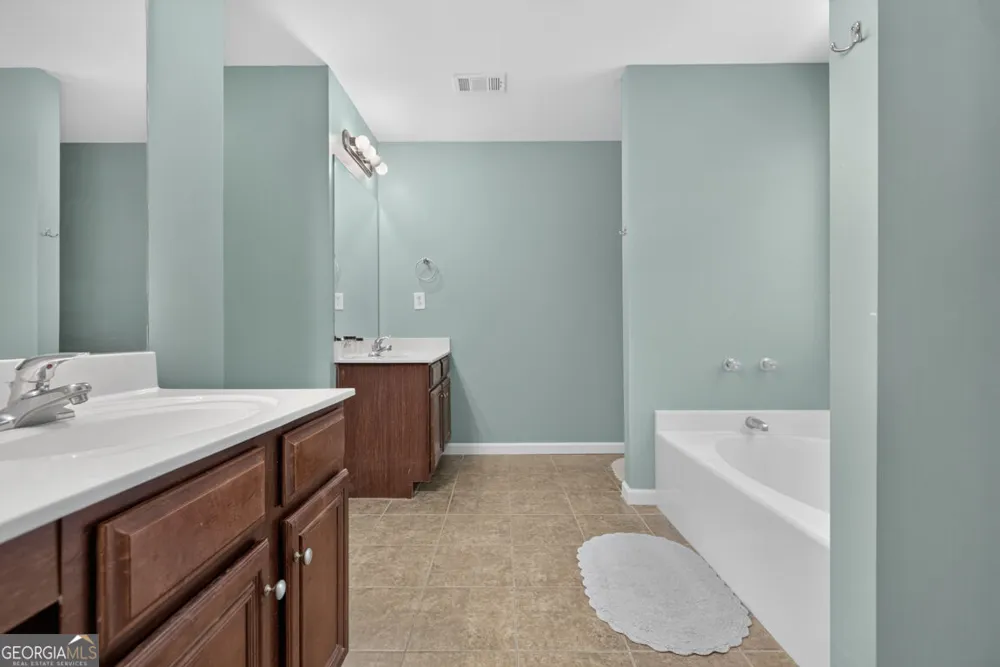 35 Amherst DR Winder, GA 30680