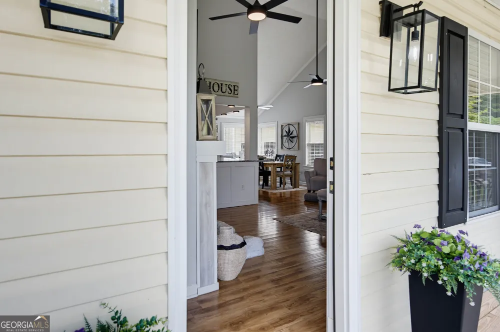 15 Davis RD Jefferson, GA 30549