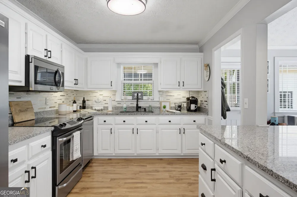 15 Davis RD Jefferson, GA 30549