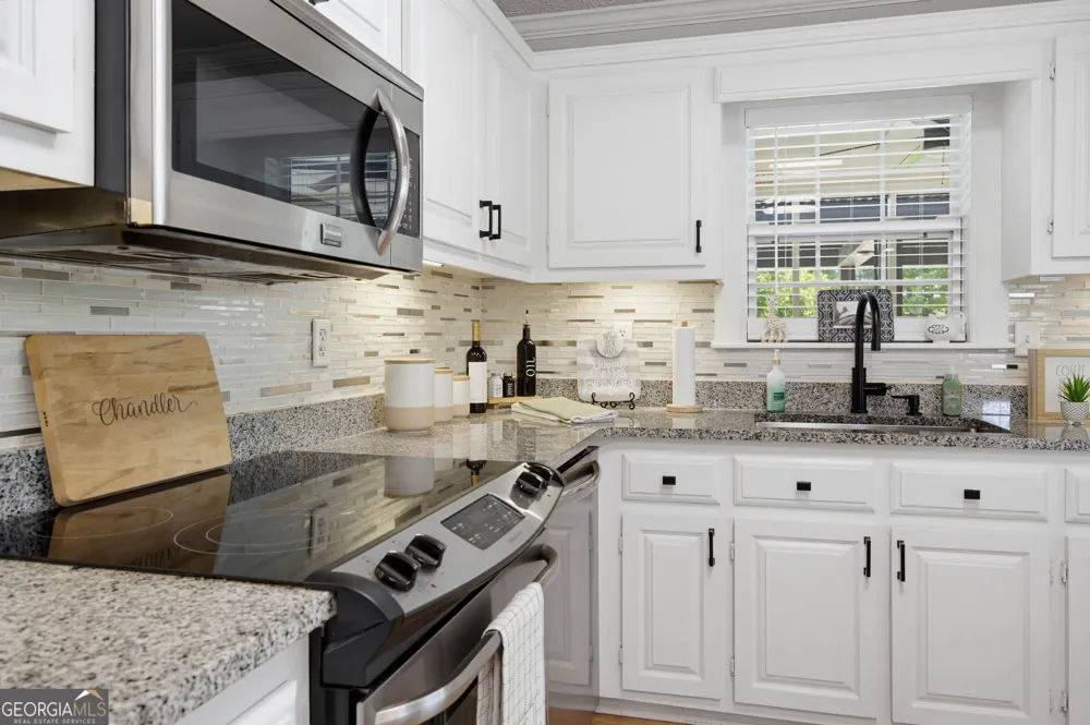 15 Davis RD Jefferson, GA 30549