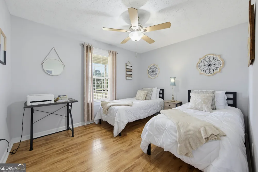 15 Davis RD Jefferson, GA 30549