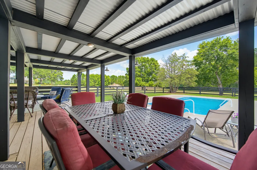 15 Davis RD Jefferson, GA 30549