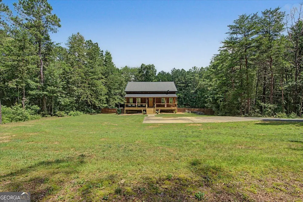335 Dunn RD SE Silver Creek, GA 30173