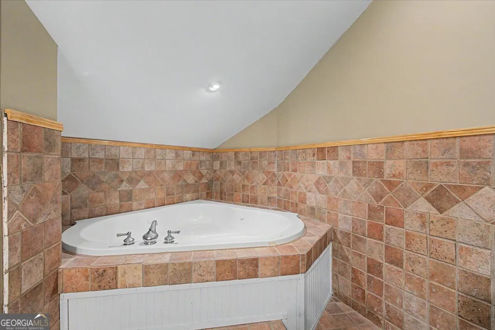 335 Dunn RD SE Silver Creek, GA 30173