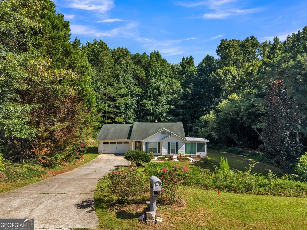 3877 Deaton RD Flowery Branch, GA 30542