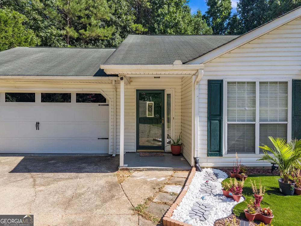 3877 Deaton RD Flowery Branch, GA 30542