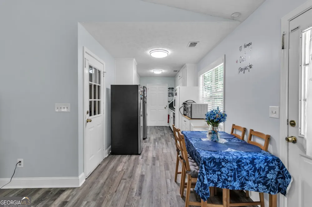 3877 Deaton RD Flowery Branch, GA 30542