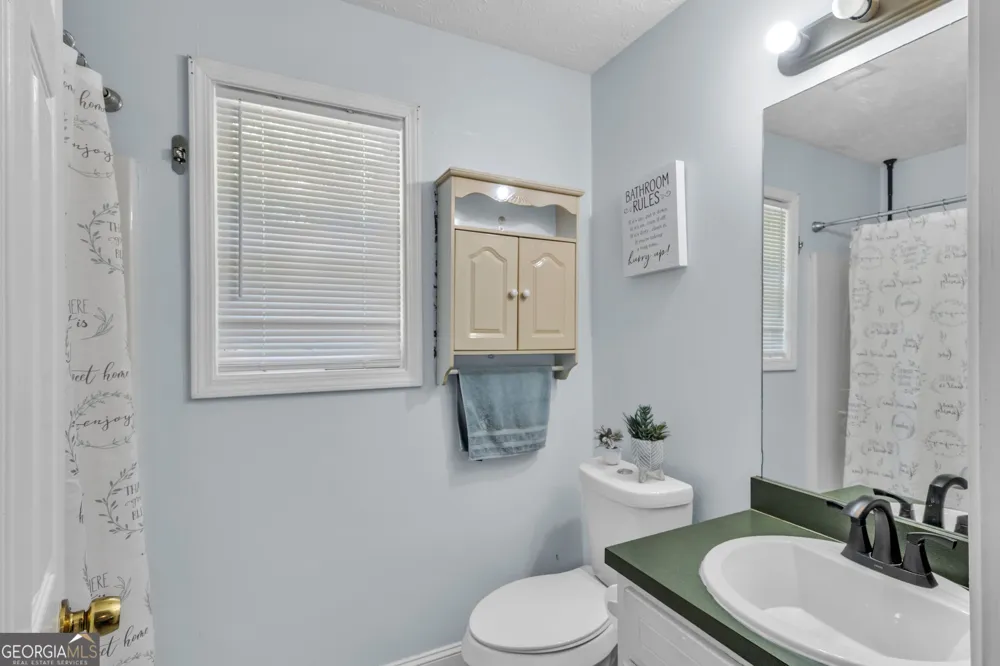 3877 Deaton RD Flowery Branch, GA 30542