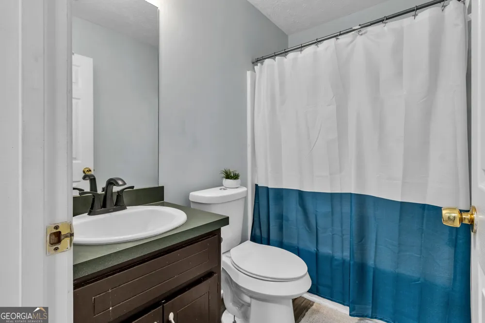 3877 Deaton RD Flowery Branch, GA 30542