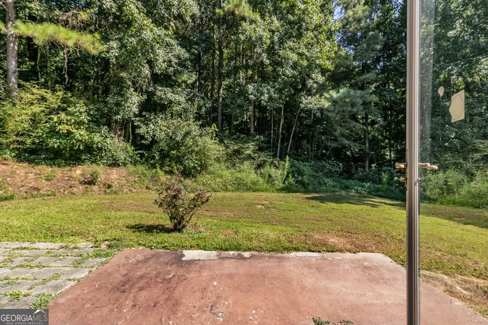 3877 Deaton RD Flowery Branch, GA 30542