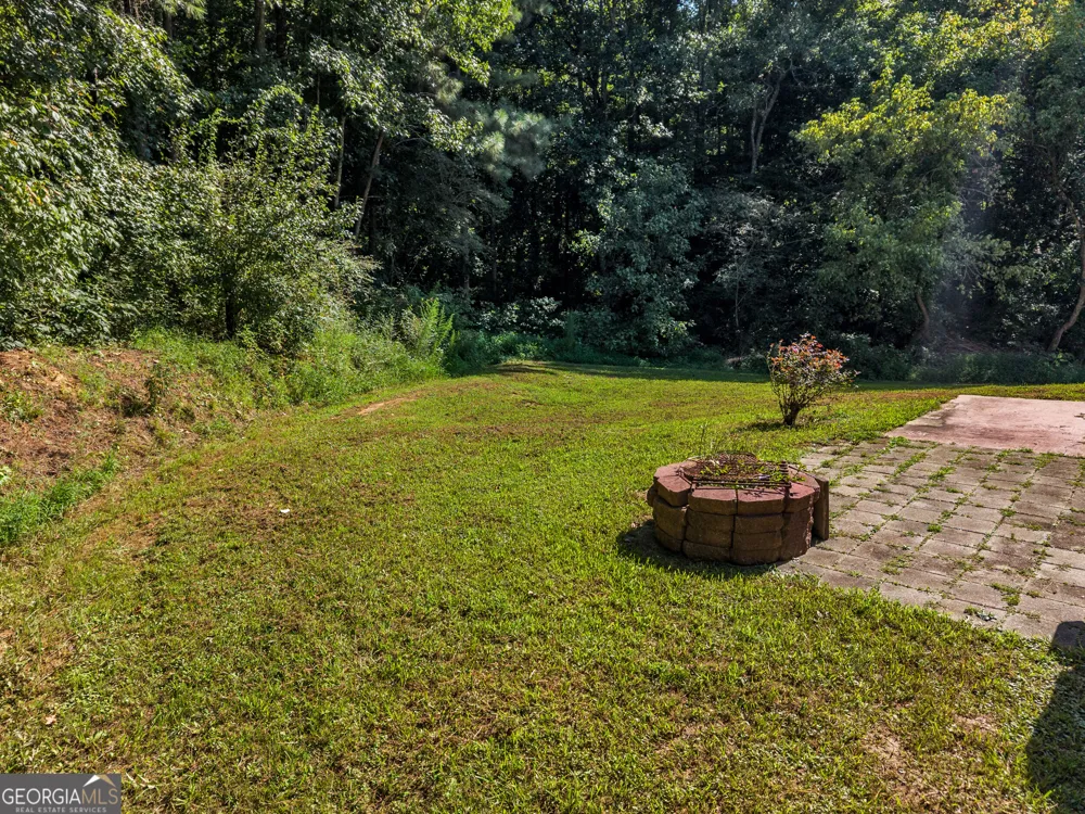 3877 Deaton RD Flowery Branch, GA 30542