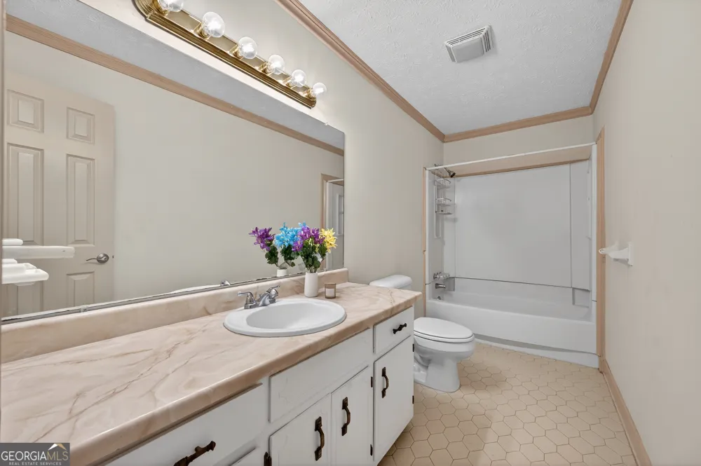 5 Hearthstone DR Stockbridge, GA 30281