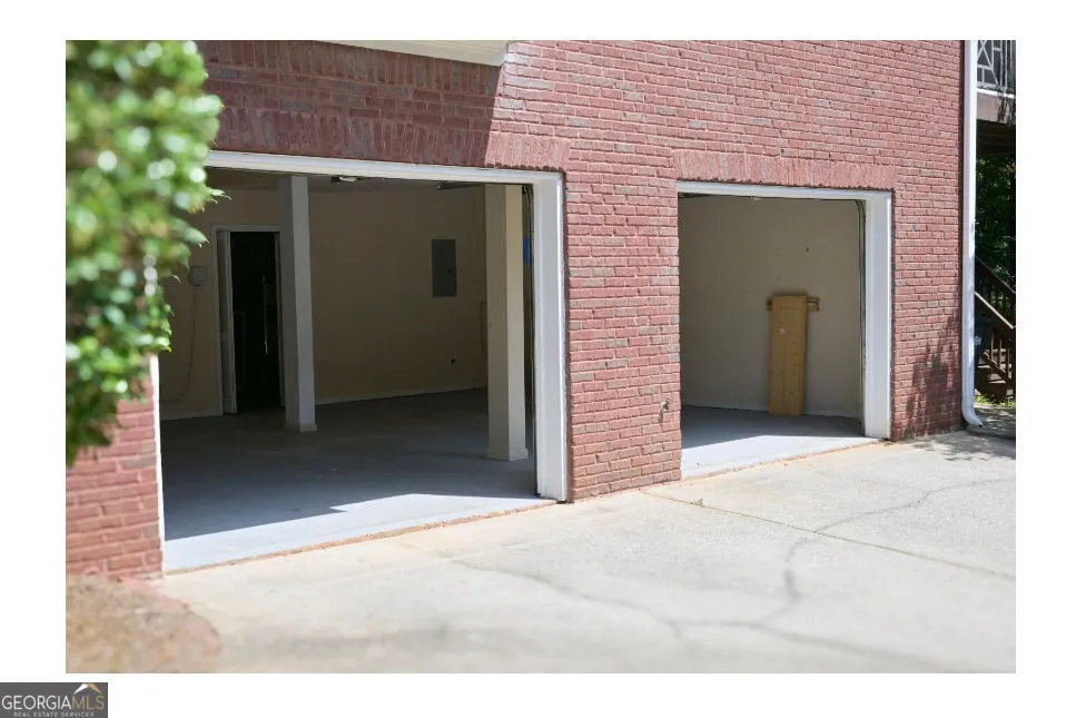 3885 Waterford DR Suwanee, GA 30024