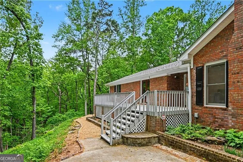 5735 E Ridge DR Douglasville, GA 30135