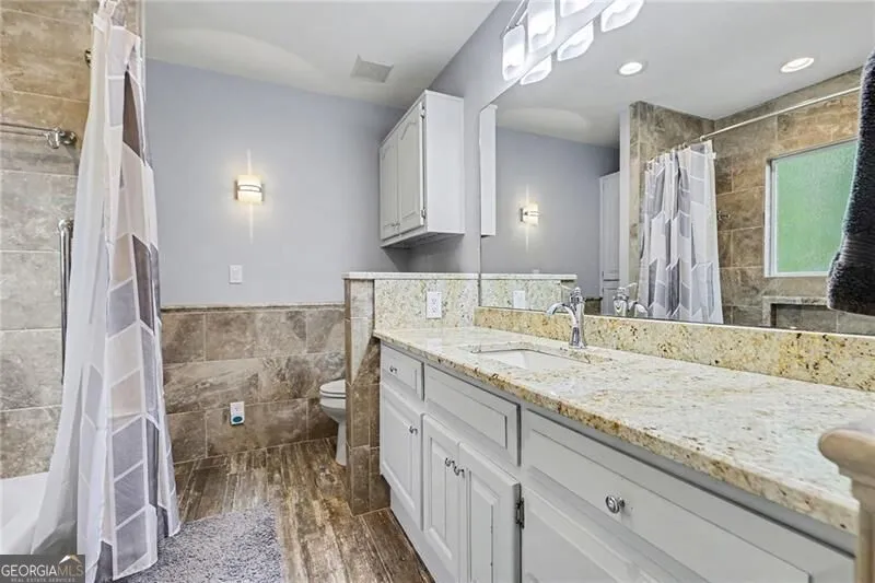5735 E Ridge DR Douglasville, GA 30135
