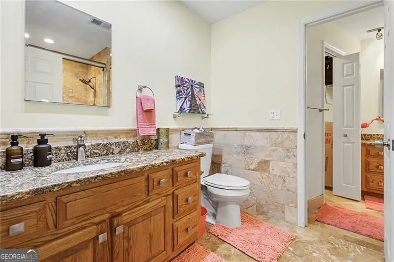 5735 E Ridge DR Douglasville, GA 30135