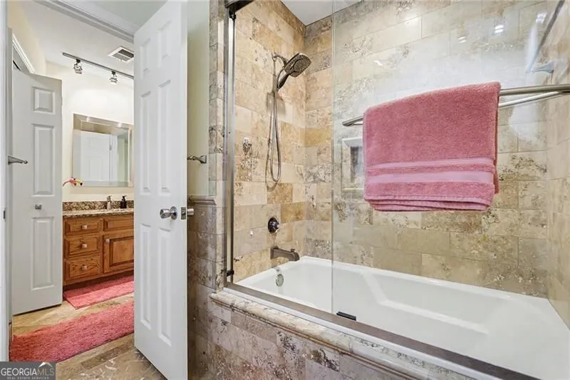 5735 E Ridge DR Douglasville, GA 30135