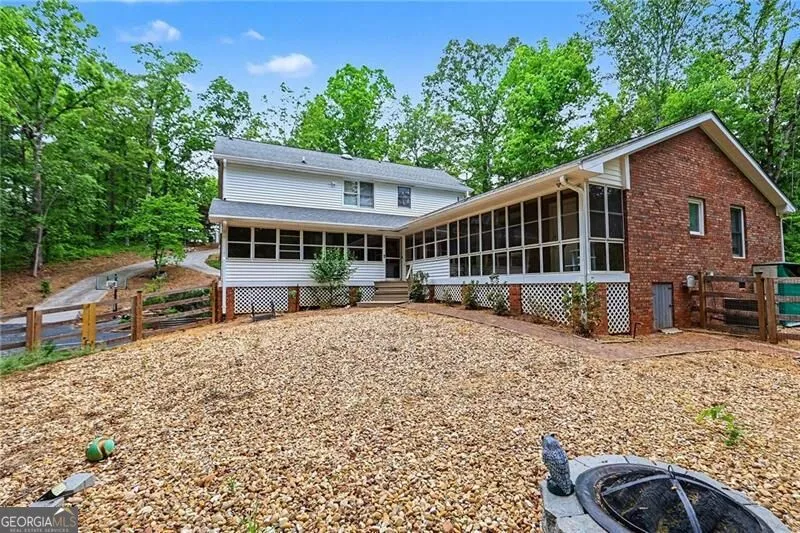 5735 E Ridge DR Douglasville, GA 30135
