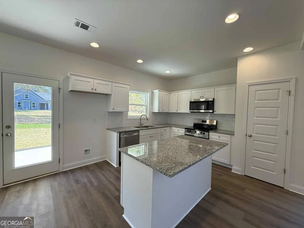 871 Honey Creek RD McDonough, GA 30252
