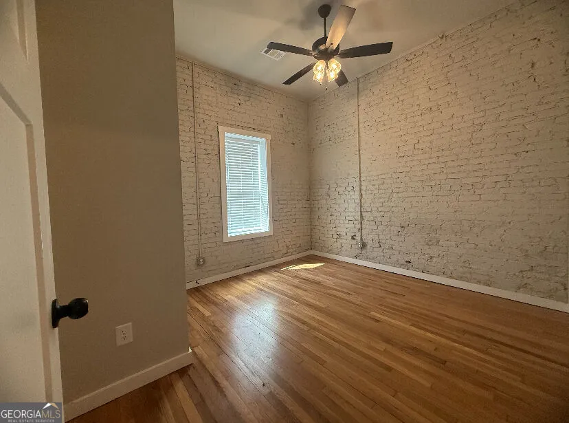 86 S Forest AVE Hartwell, GA 30643