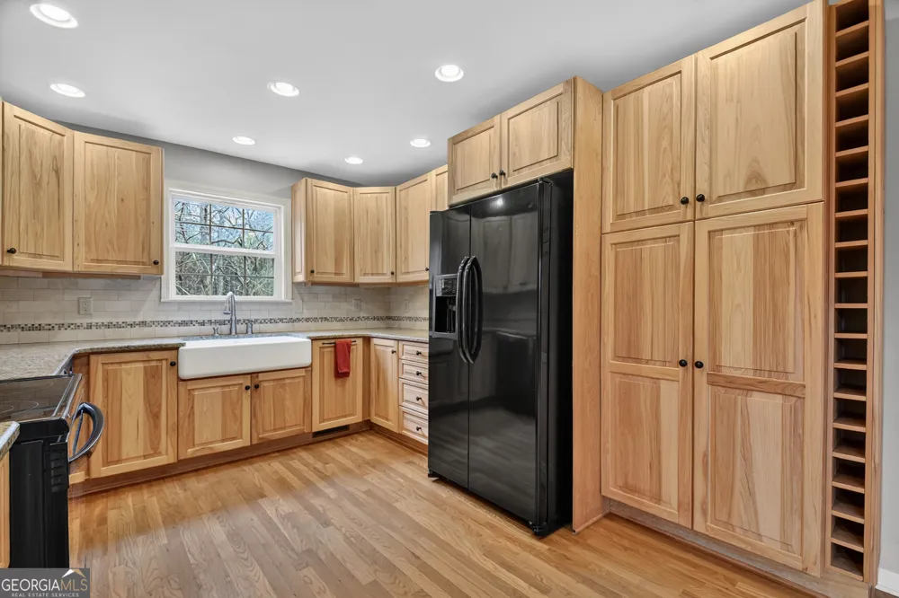 144 Emerald Cove DR Ellijay, GA 30540