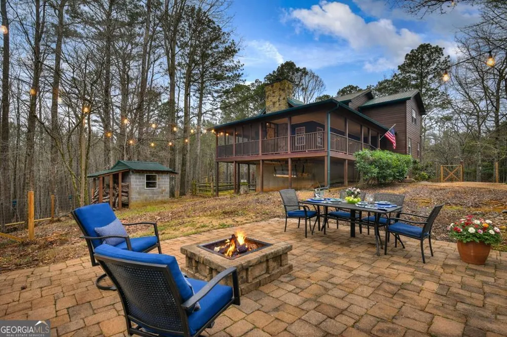 144 Emerald Cove DR Ellijay, GA 30540