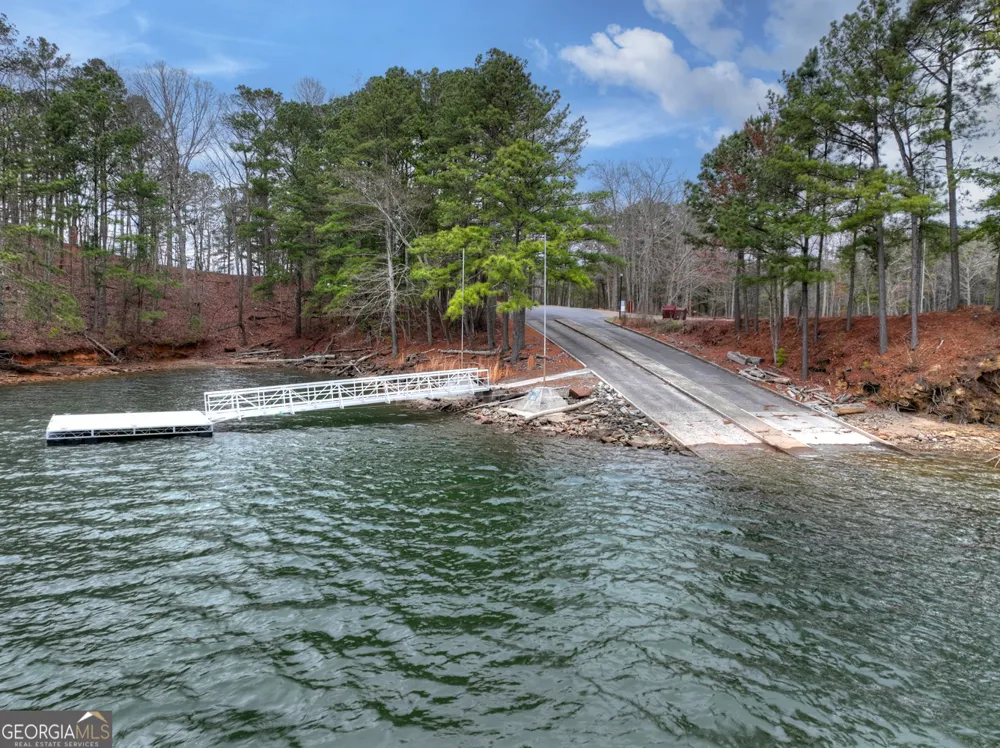 144 Emerald Cove DR Ellijay, GA 30540