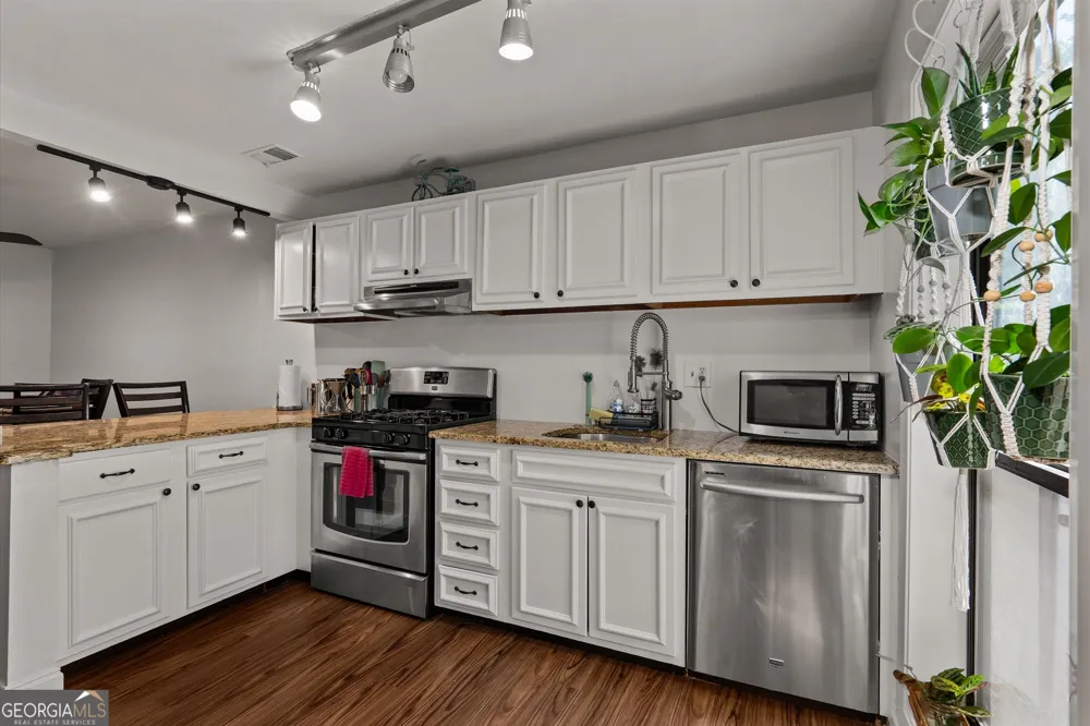 2403 Cumberland CT SE Smyrna, GA 30080