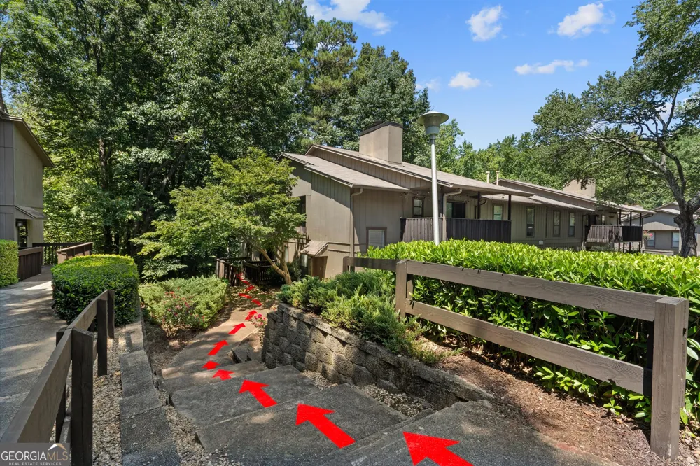 2403 Cumberland CT SE Smyrna, GA 30080