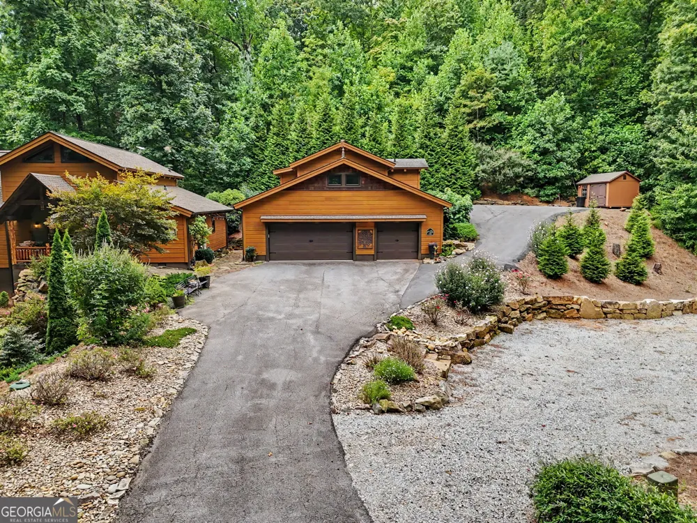 557 Fox Trot RD Clayton, GA 30525