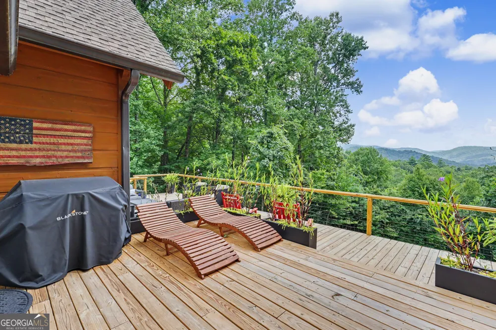 557 Fox Trot RD Clayton, GA 30525