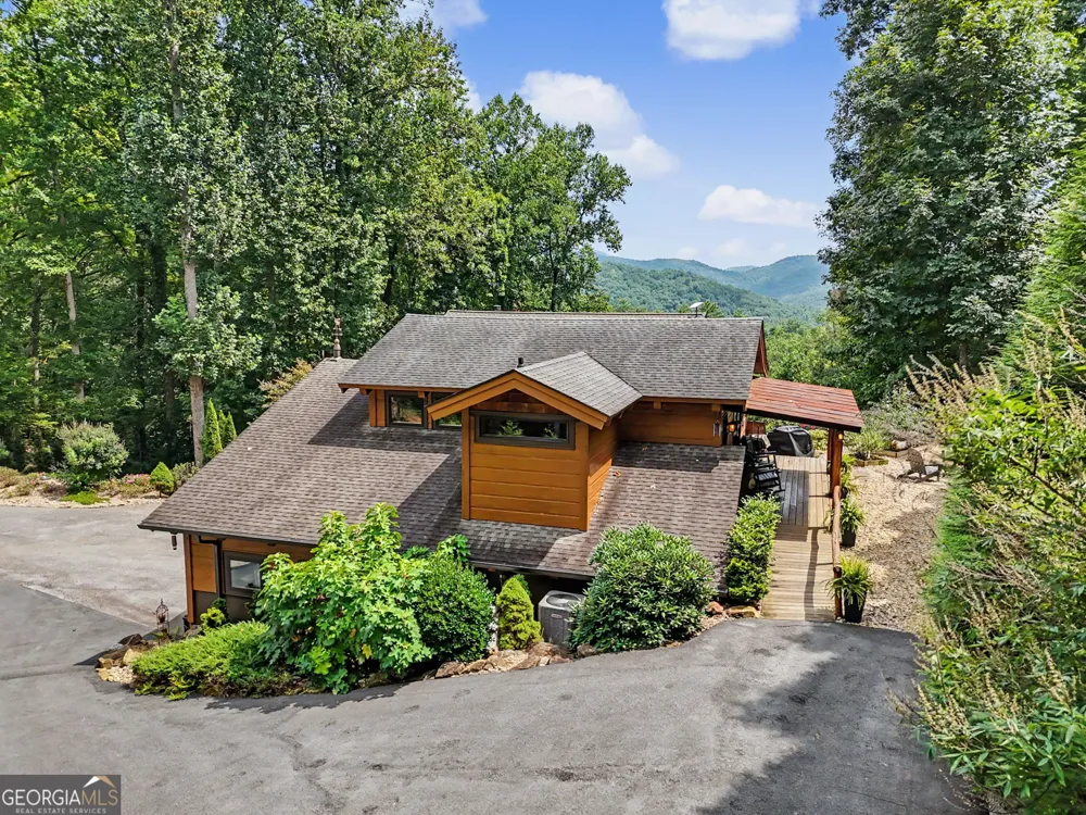 557 Fox Trot RD Clayton, GA 30525