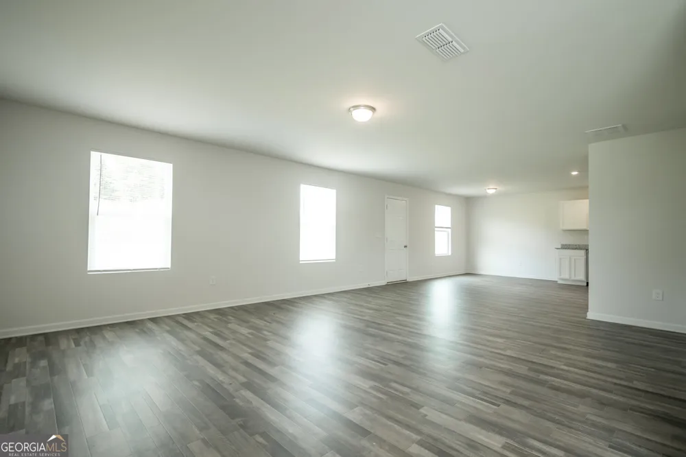 624 Canal ST Jefferson, GA 30549