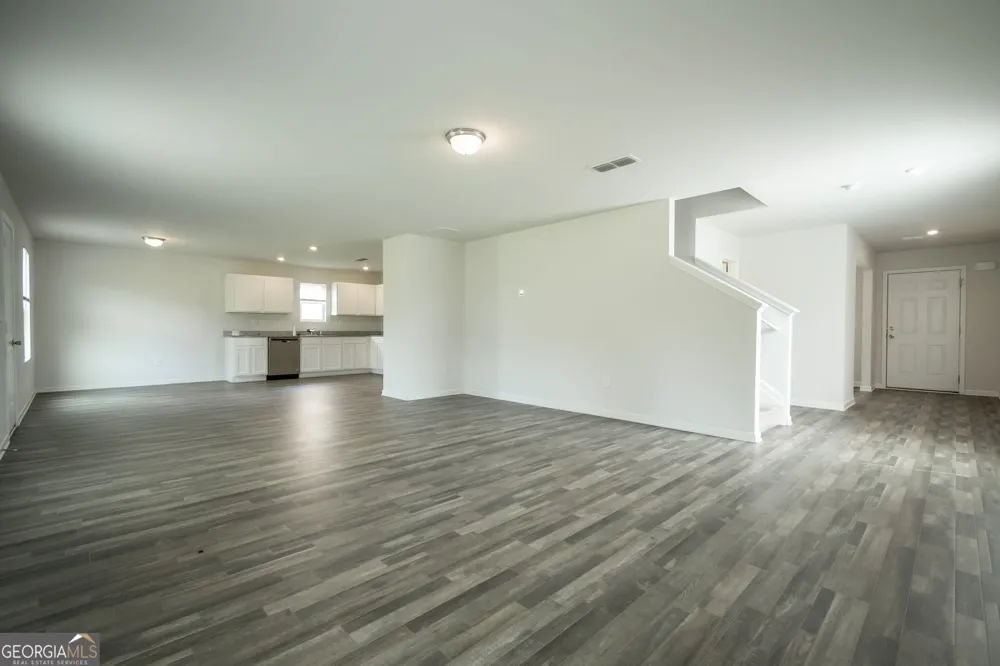 624 Canal ST Jefferson, GA 30549