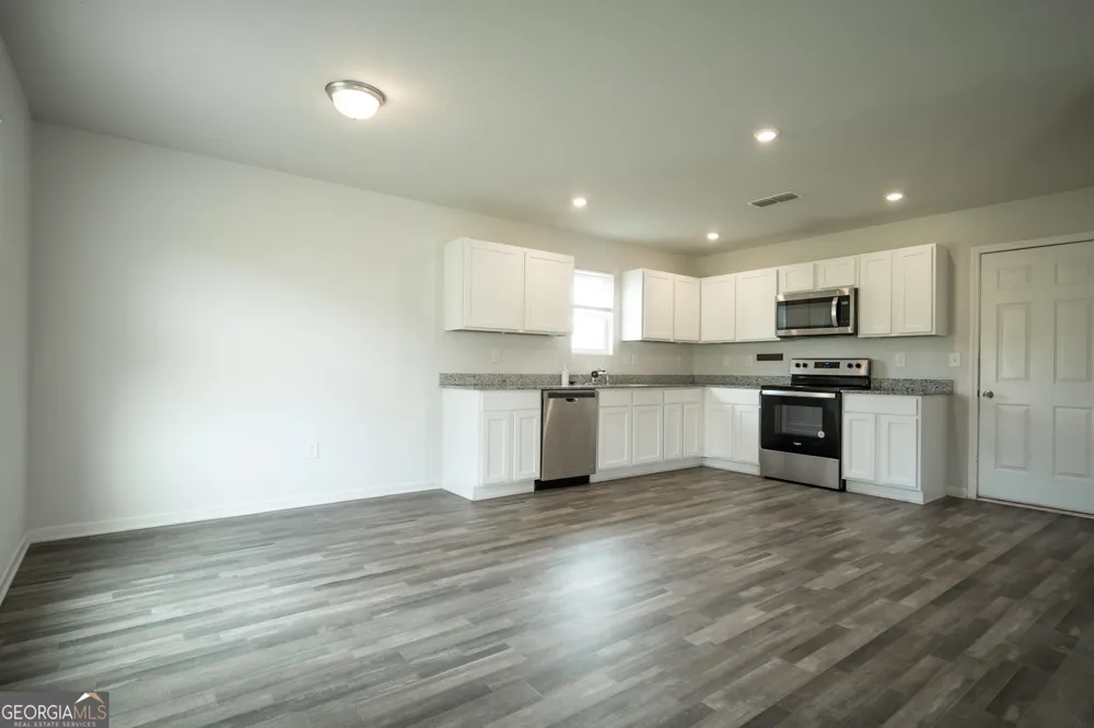 624 Canal ST Jefferson, GA 30549