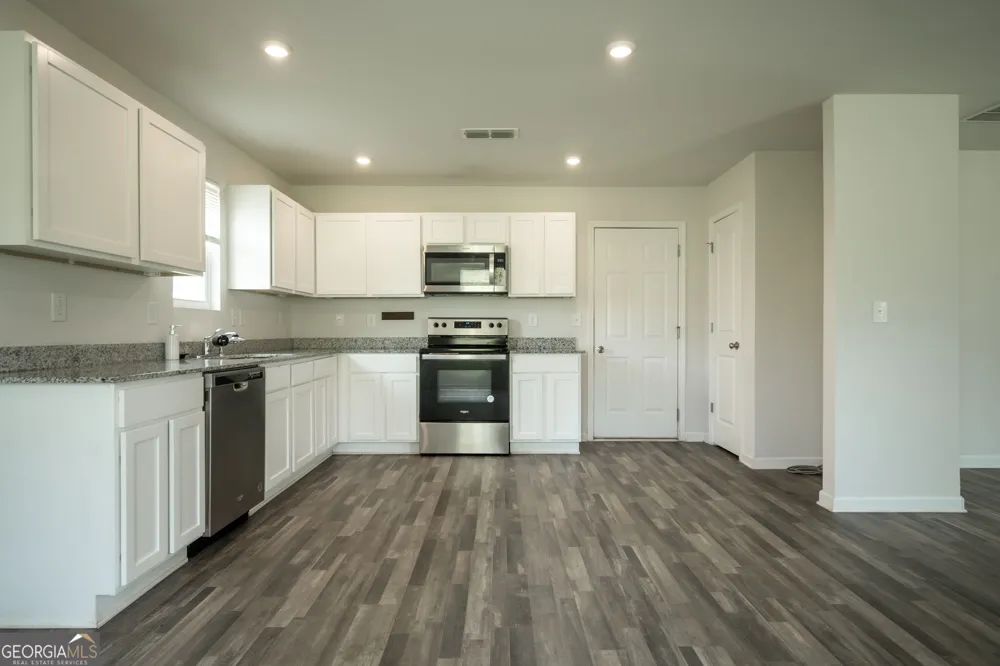624 Canal ST Jefferson, GA 30549