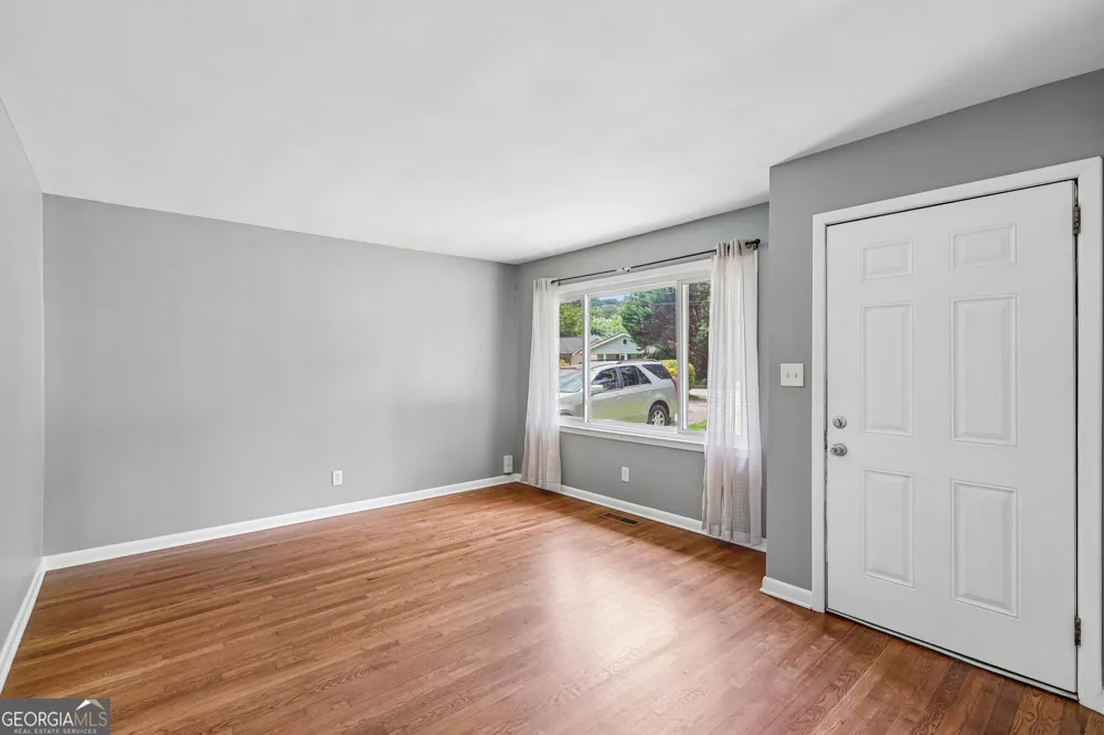 655 Albert ST NW Atlanta, GA 30318