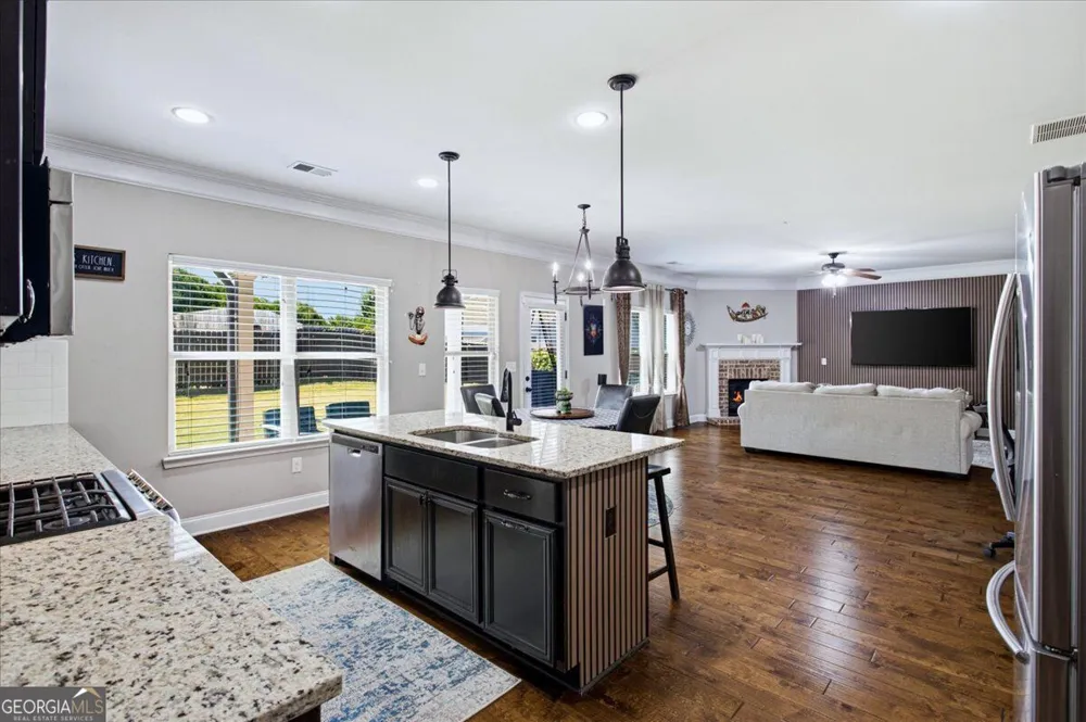 4220 Standing Rock WAY Cumming, GA 30028