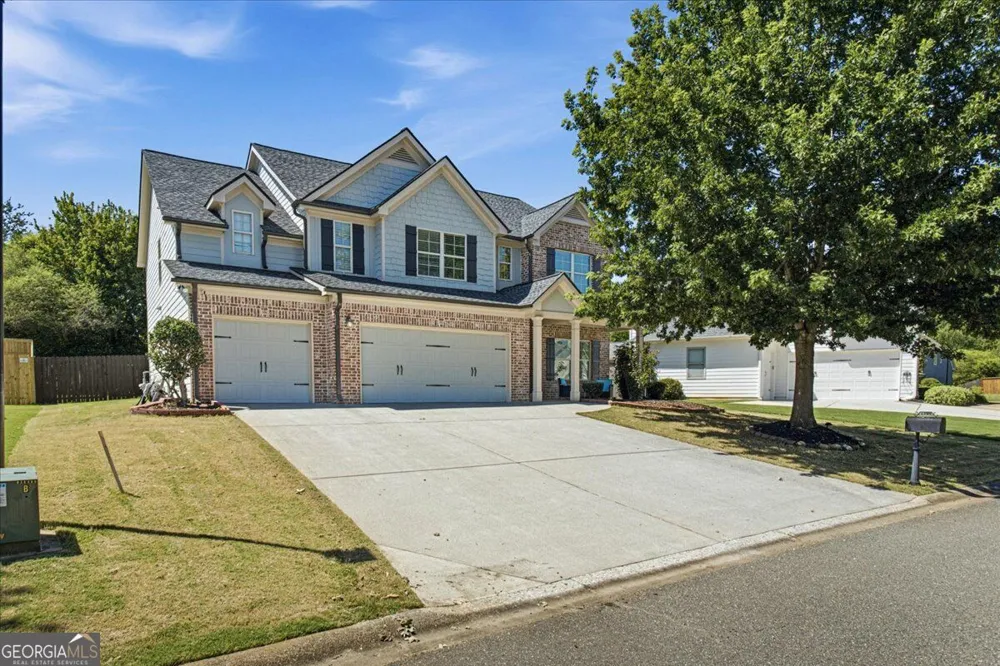 4220 Standing Rock WAY Cumming, GA 30028