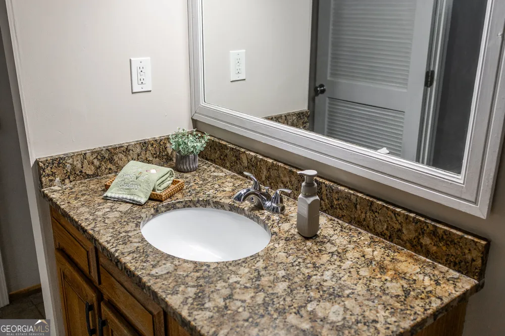 131 Broad ST Athens, GA 30601