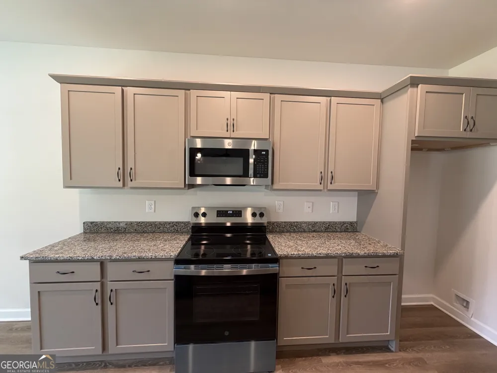 6467 Plantation Station DR Lula, GA 30554