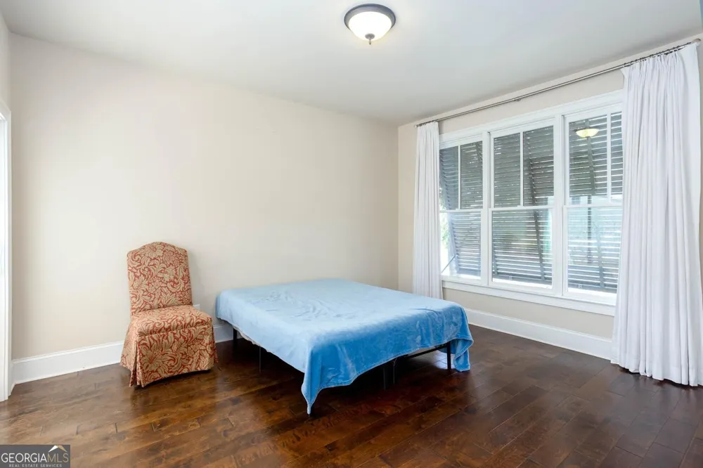 100 Batten Board WAY Woodstock, GA 30189