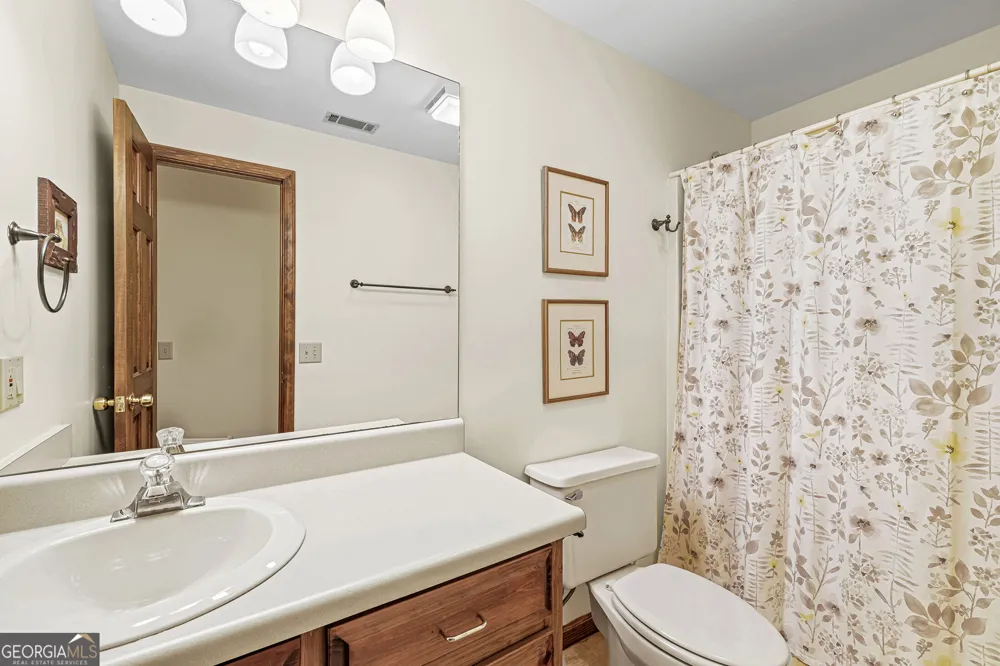 83 Hilltop CIR Clarkesville, GA 30523