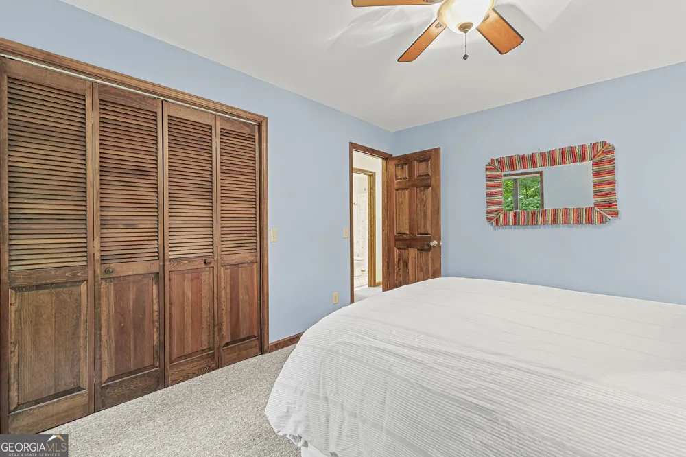 83 Hilltop CIR Clarkesville, GA 30523