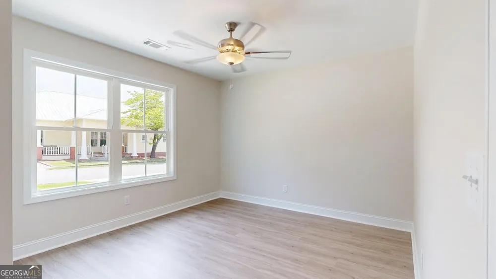 2 N Roundtree ST Statesboro, GA 30458