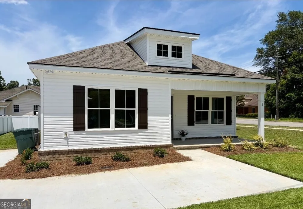 2 N Roundtree ST Statesboro, GA 30458