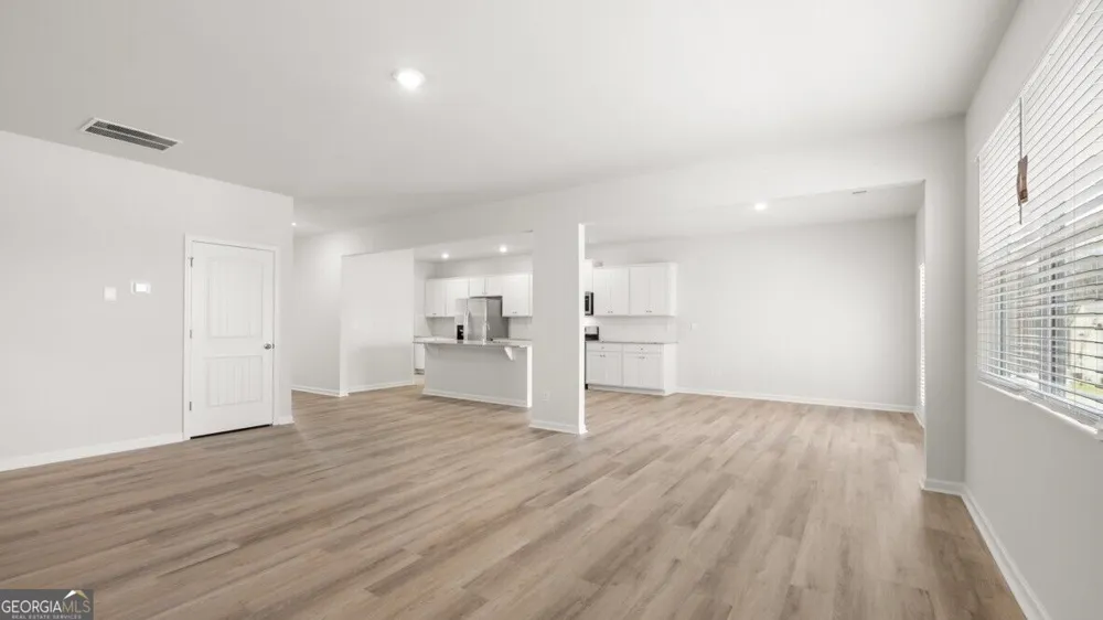 6063 Airedale DR Union City, GA 30291