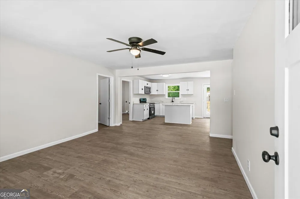 2005 Watergate LN Tunnel Hill, GA 30755