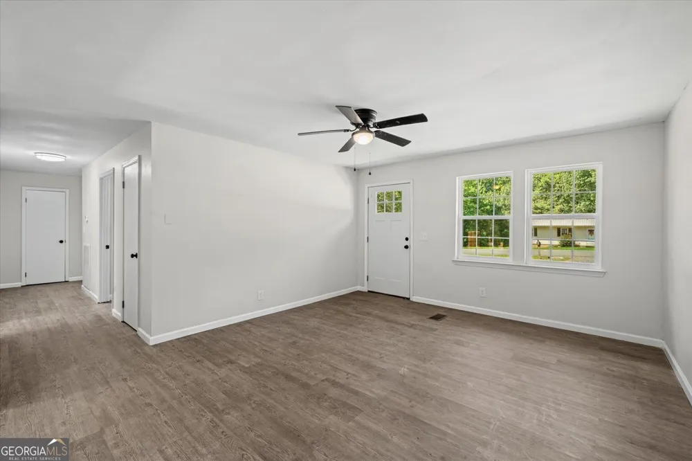 2005 Watergate LN Tunnel Hill, GA 30755