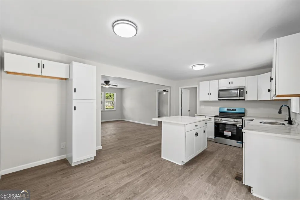 2005 Watergate LN Tunnel Hill, GA 30755